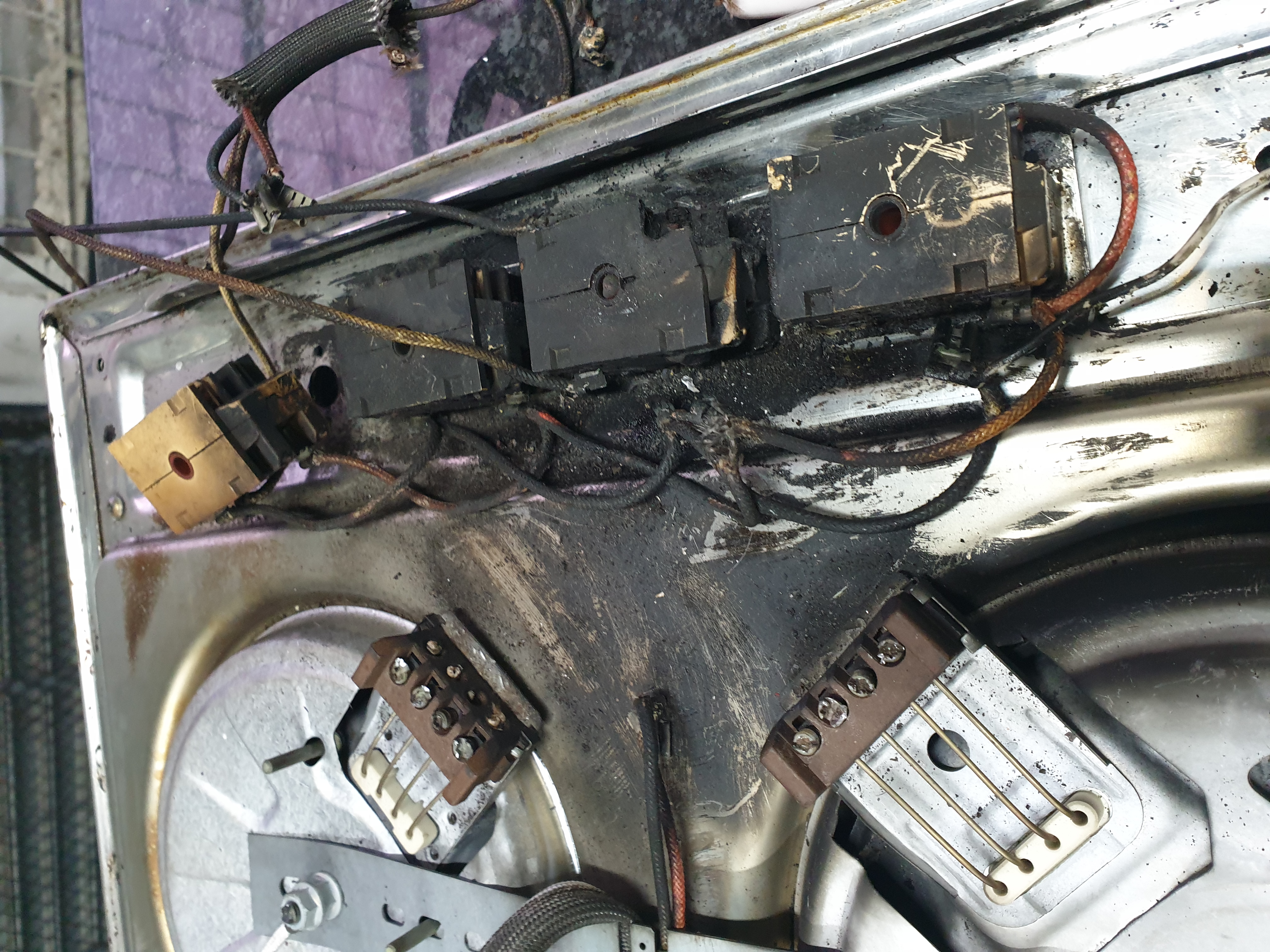 Commercial hotplate element wiring during rewire inspection