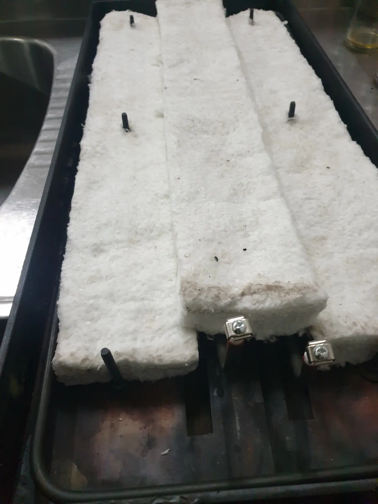 Commercial griddle heating element and ceramic terminal repair detail
